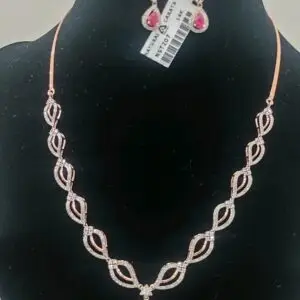 Minola Golden Necklace